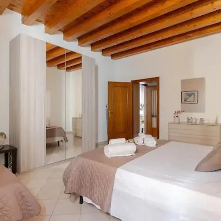 Arena Apartment *